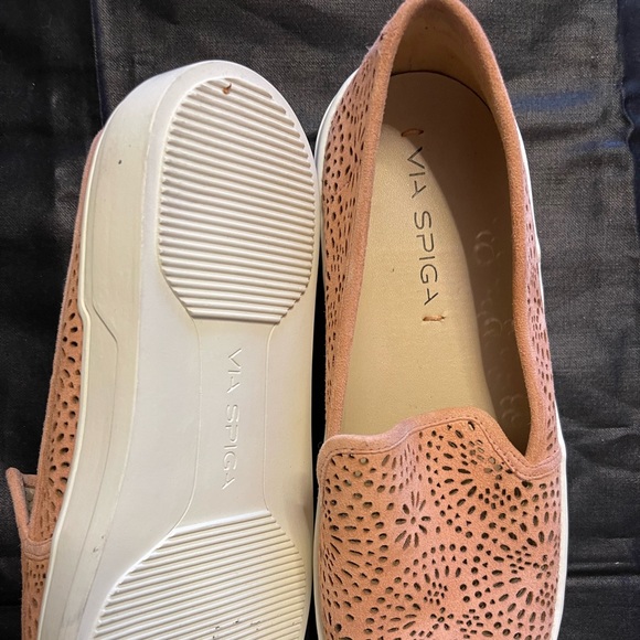 Via Spiga laser cut casual loafers size 7.5 - Picture 2 of 4